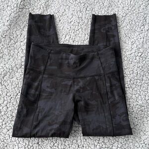 Lululemon fast free incognito camo tight 25' size 6
